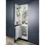 Electrolux ENN2852ACW beépíthető kombinált No Frost hűtőszekrény