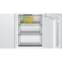 Bosch KIN86HFE0 beépíthető kombinált hűtőszekrény, 177,2 cm, 184 l/76 l, nofrost, lapos zsanér, érintővezérlés, led kijelző, gyorsfagyasztás