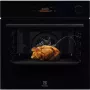 Electrolux EOC8P39Z SteamCrisp beépíthető gőzsütő, pirolitikus tisztítás, érintővezérlés - magyar menü, maghőmérő, automata programok, 72 l, fekete