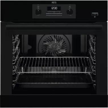 AEG BEB351110B SteamBake beépíthető sütő gőzfunkcióval